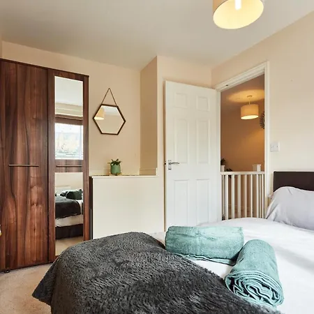 Apartment A Modern Away From